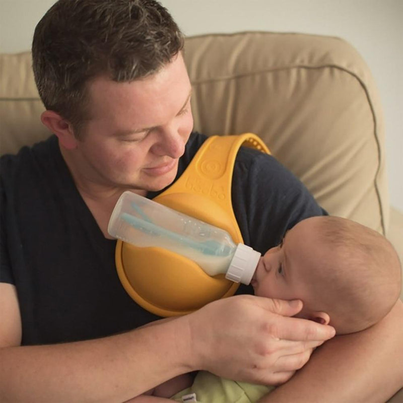 Baby Hand Free Bottle Holder Strap